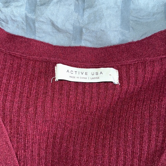 Active USA Ribbed Burgundy Button Up Sweater - Picture 2 of 2